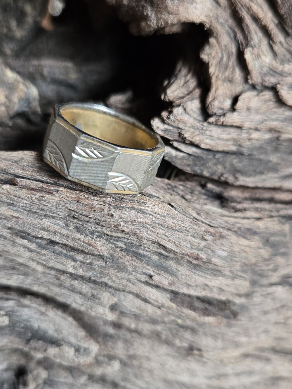 Vintage Brass Not For Sale Sample Ring Engraved Leaf Design Size 6.5 POR000005